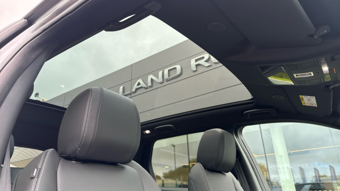 Land Rover Discovery Sport 1.5 P270e Metropolitan 5dr Auto [5 Seat] [NI] Station Wagon - Image 21